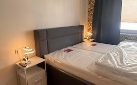 Oneo-Plaza-Apartments